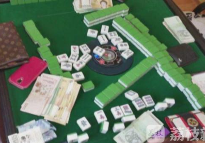 必备科技“黑河麻将有什么猫腻吗”(详细透视教程) 必备科技“黑河麻将有什么猫腻吗”(详细透视教程)