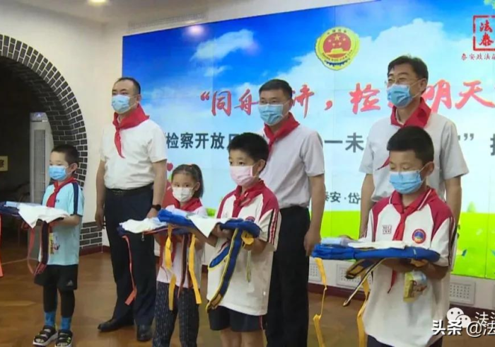 玩家必看教程“微信斗地主小程序透视挂(透视)附开挂脚本详细步骤 玩家必看教程“微信斗地主小程序透视挂(透视)附开挂脚本详细步骤